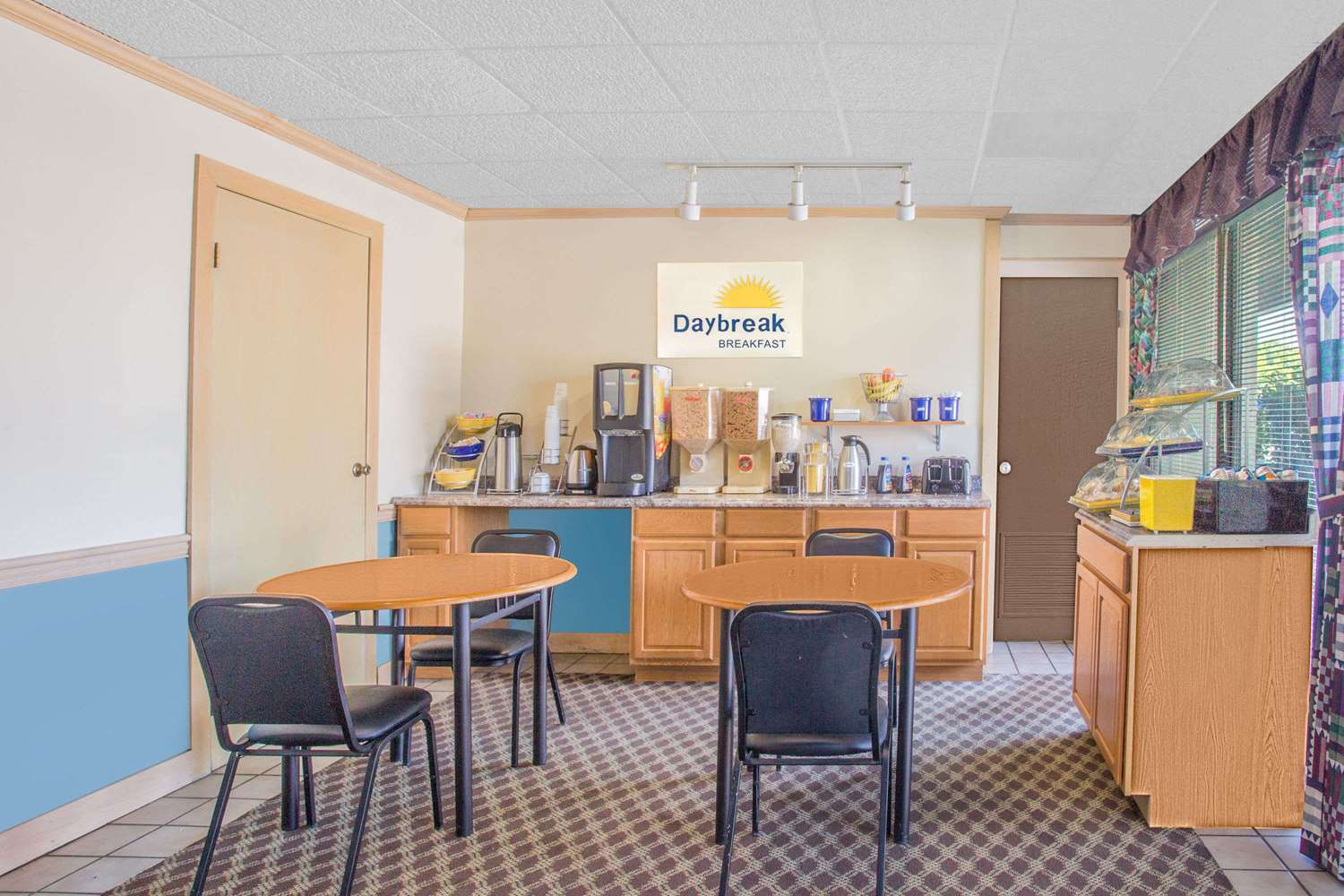 Days Inn By Wyndham Florence Downtown Exteriör bild